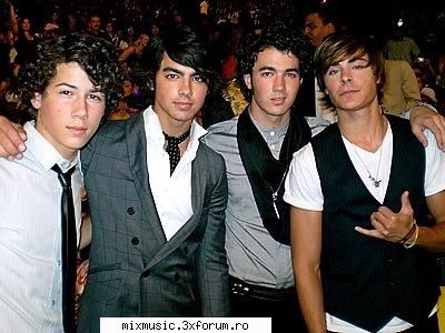 :zzz: cu zac pics jonas brothers