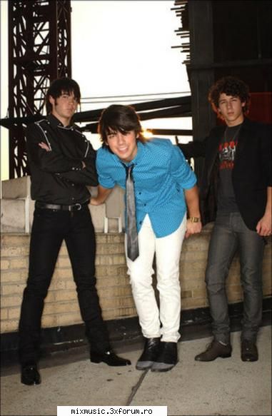 pics jonas brothers